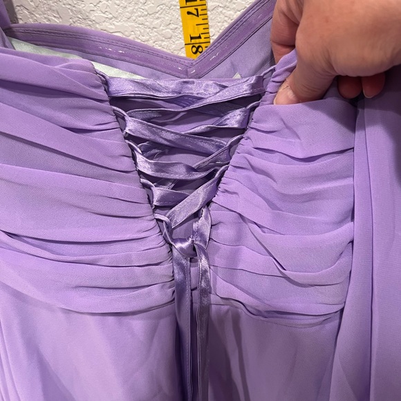 Dress - Picture 5 of 7